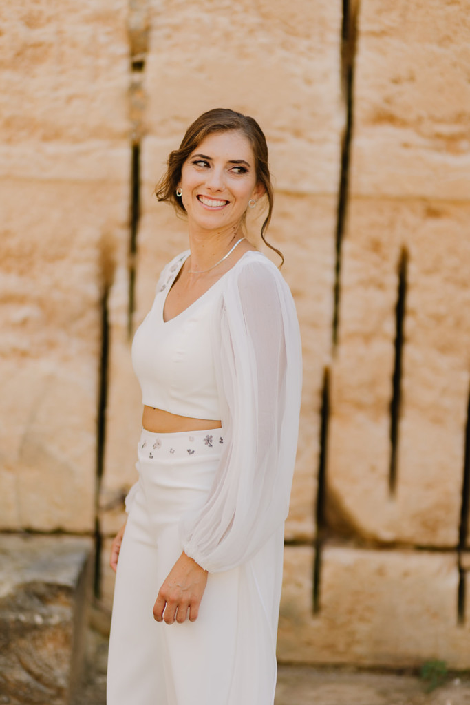 Vestido de novia con pantalón